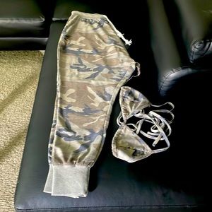 Fatigue joggers with matching bralette